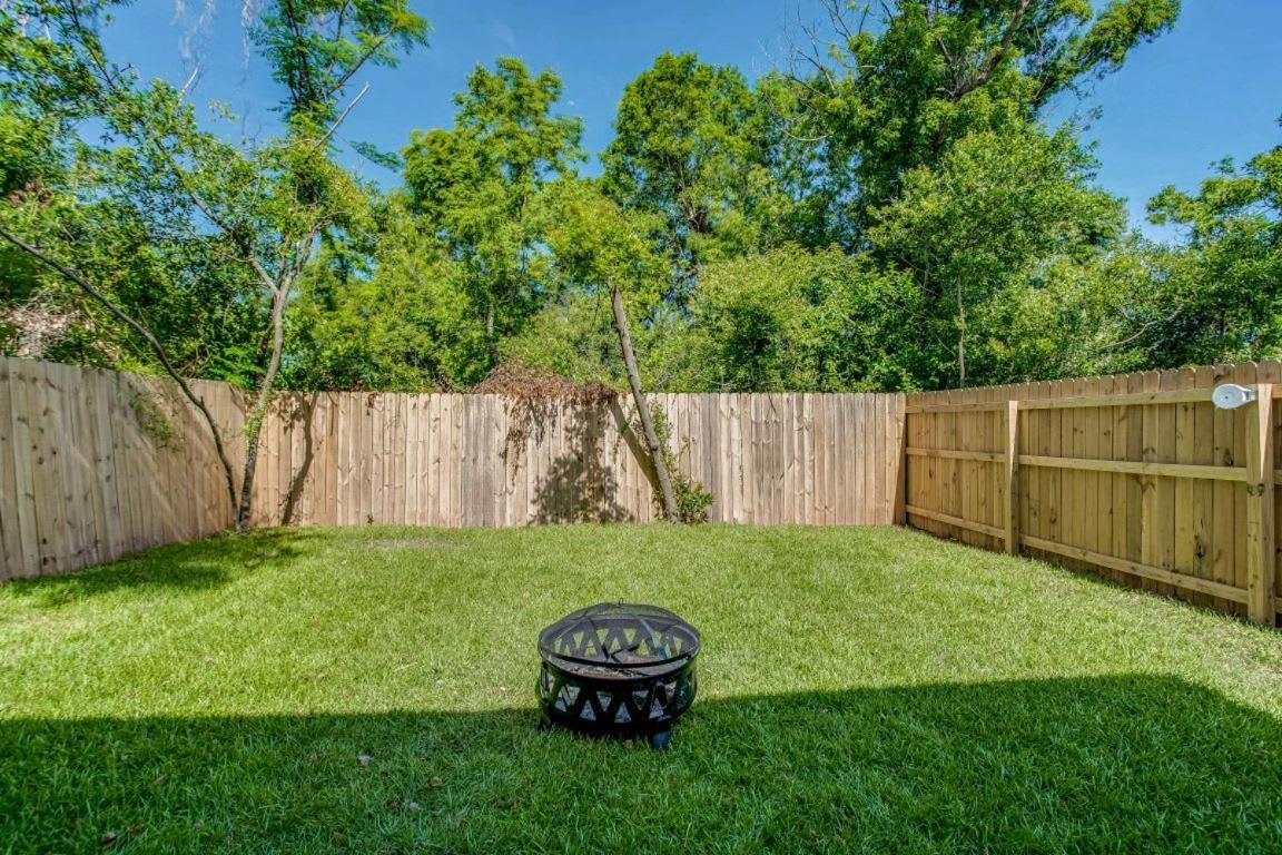Beach Flow Bungalow-Mins To Downtown-Dining-Base Pensacola Exterior photo
